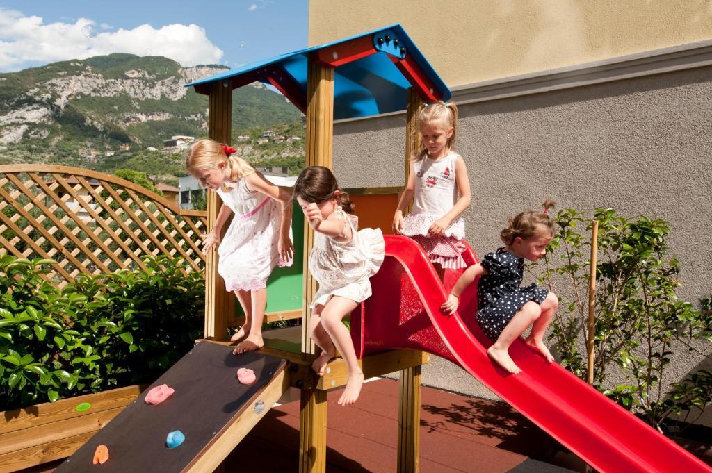 Residence Maroadi Torbole Sul Garda Exteriér fotografie
