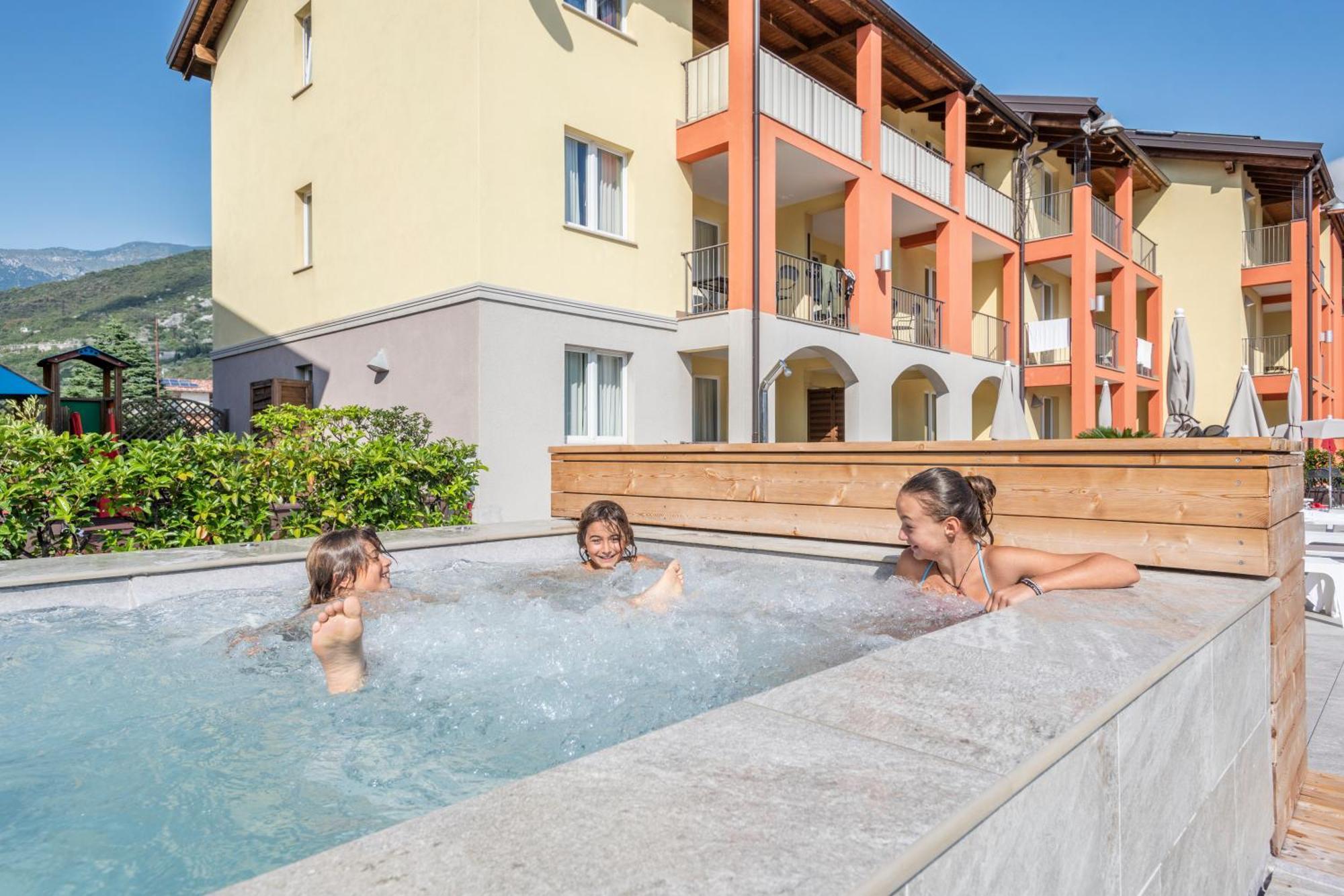 Residence Maroadi Torbole Sul Garda Exteriér fotografie